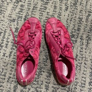 Coach Women's Fuchsia Sneakers